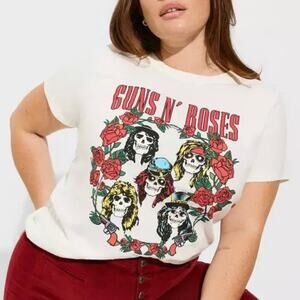 Torrid Guns N’ Roses Graphic Tee Size 1 1X Skull Floral Rose Rock Grunge Cotton